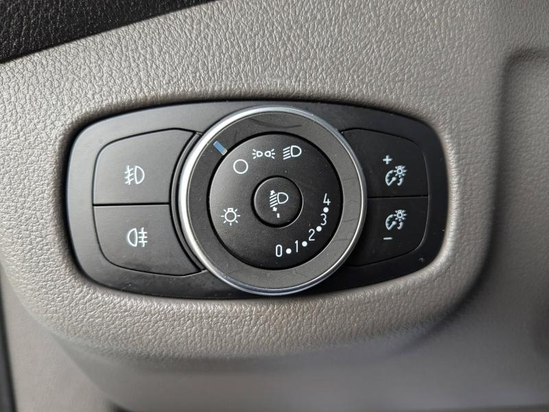 Photo 9 de l’annonce de FORD Transit Connect VUL d’occasion à vendre à LA VALETTE