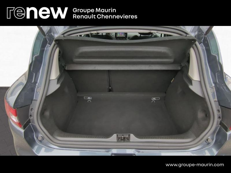 Photo 9 de l’annonce de RENAULT Clio d’occasion à vendre à CHENNEVIÈRES-SUR-MARNE
