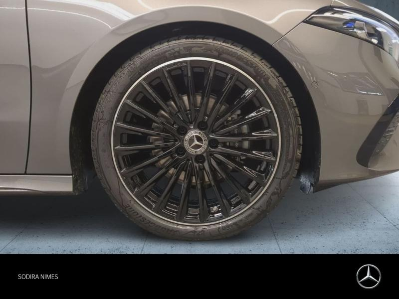 Photo 5 de l’annonce de MERCEDES-BENZ Classe A d’occasion à vendre à NIMES