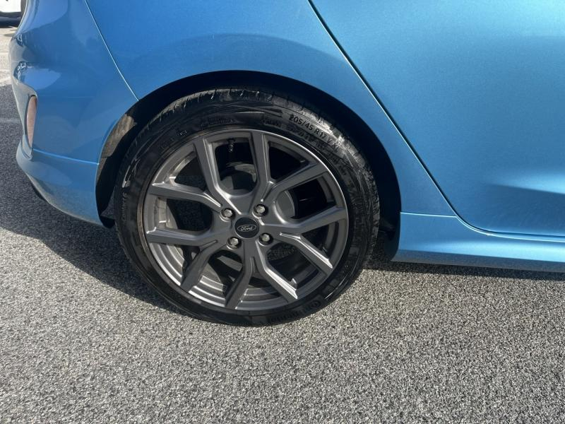 Photo 6 de l’annonce de FORD Fiesta Active d’occasion à vendre à BRIGNOLES