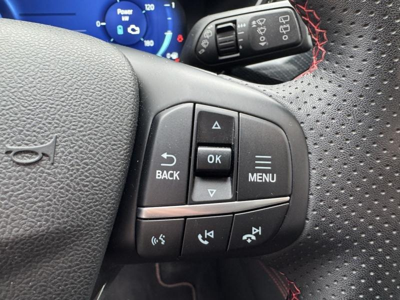 Photo 16 de l’annonce de FORD Kuga d’occasion à vendre à NARBONNE