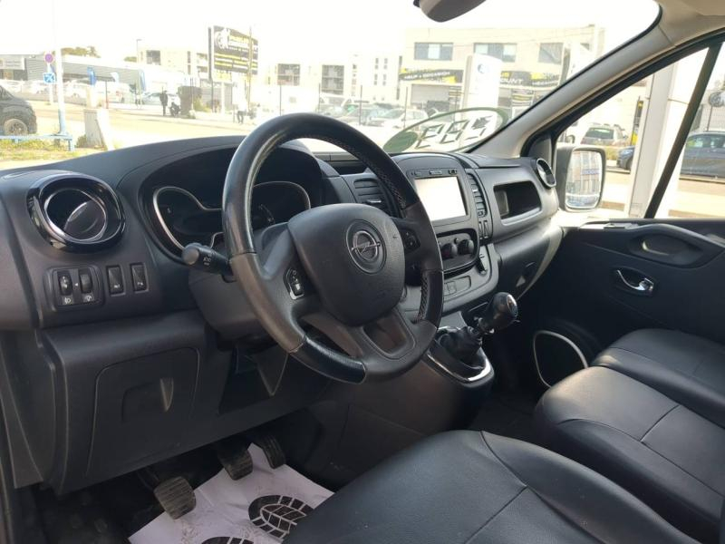 Photo 17 de l’annonce de OPEL Vivaro Fg VUL d’occasion à vendre à ARLES