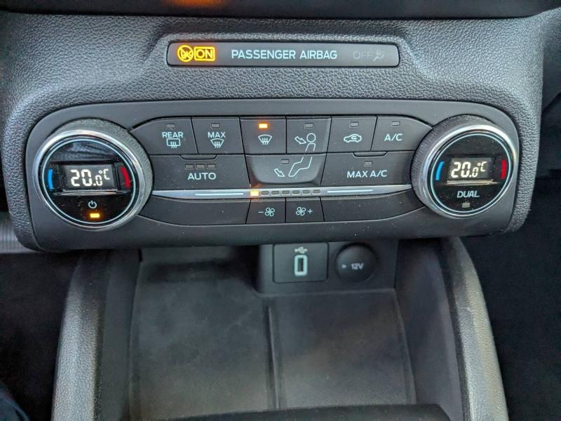 Photo 10 de l’annonce de FORD Focus Active d’occasion à vendre à MARSEILLE