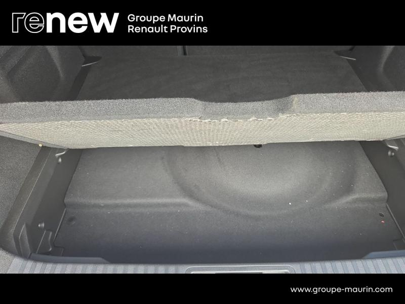 Photo 12 de l’annonce de RENAULT  d’occasion à vendre à PROVINS
