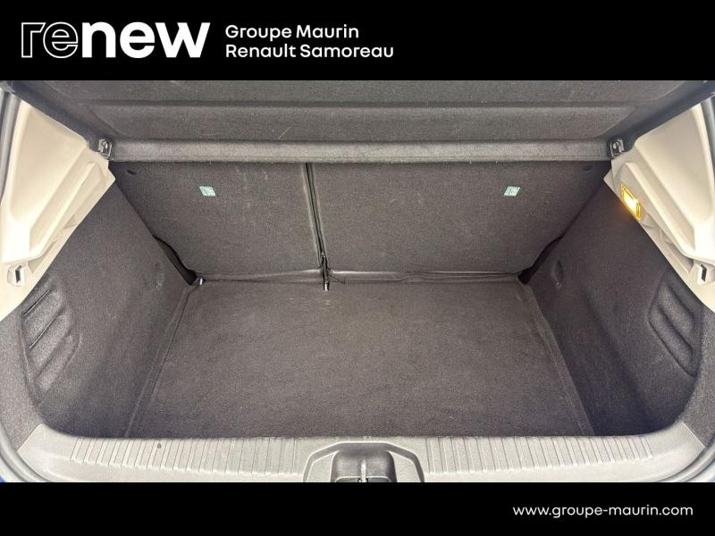 Photo 9 de l’annonce de RENAULT Clio d’occasion à vendre à SAMOREAU