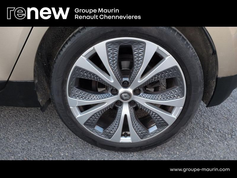 Photo 9 de l’annonce de RENAULT Scenic d’occasion à vendre à CHENNEVIÈRES-SUR-MARNE