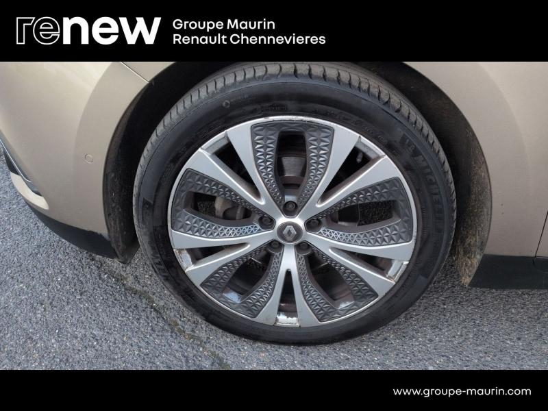 Photo 10 de l’annonce de RENAULT Scenic d’occasion à vendre à CHENNEVIÈRES-SUR-MARNE