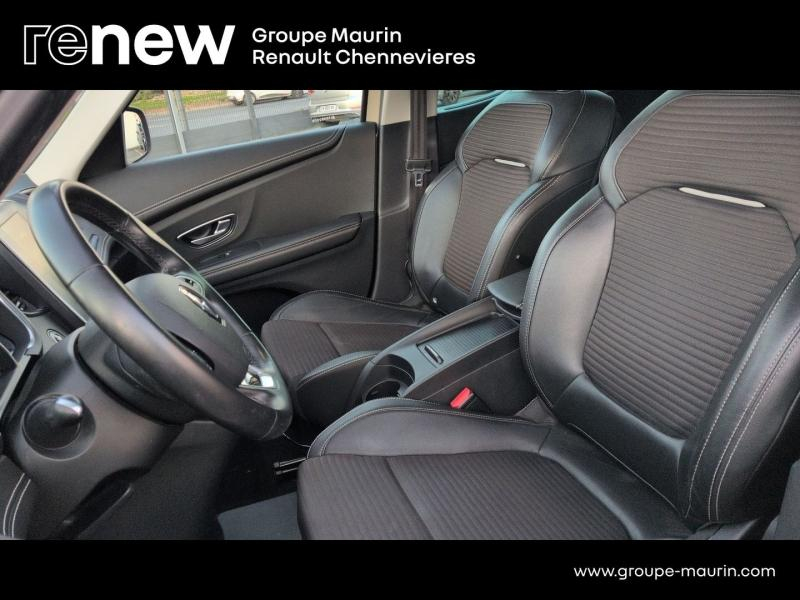 Photo 16 de l’annonce de RENAULT Scenic d’occasion à vendre à CHENNEVIÈRES-SUR-MARNE