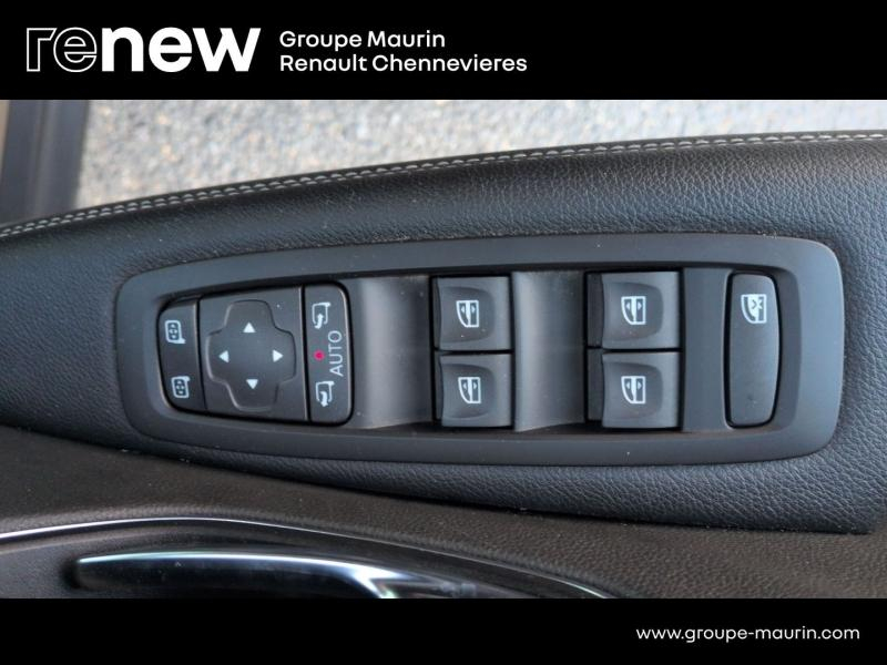 Photo 19 de l’annonce de RENAULT Scenic d’occasion à vendre à CHENNEVIÈRES-SUR-MARNE