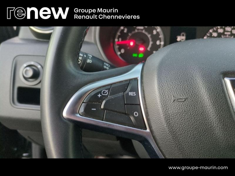 Photo 16 de l’annonce de DACIA Duster d’occasion à vendre à CHENNEVIÈRES-SUR-MARNE