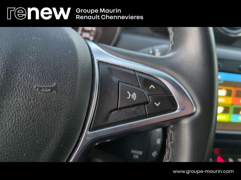 Photo 18 de l’annonce de DACIA Duster d’occasion à vendre à CHENNEVIÈRES-SUR-MARNE