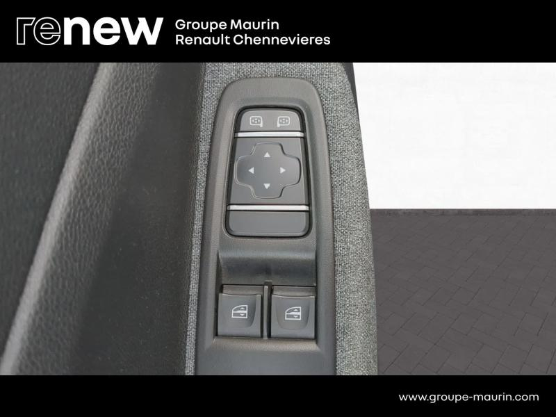 Photo 13 de l’annonce de RENAULT Zoe d’occasion à vendre à CHENNEVIÈRES-SUR-MARNE