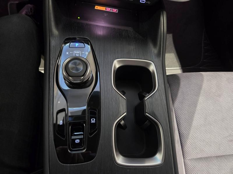 Photo 10 de l’annonce de LEXUS RZ d’occasion à vendre à AUBIÈRE