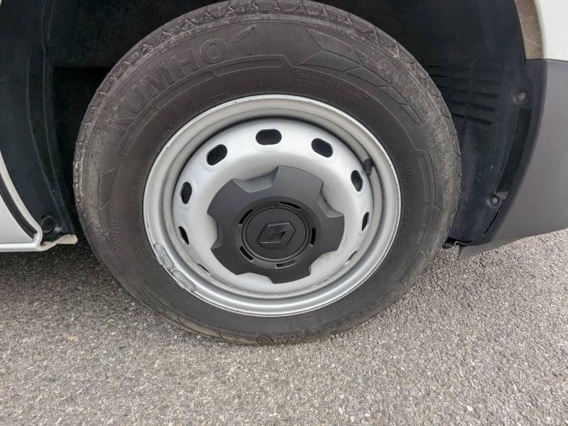 Photo 9 de l’annonce de RENAULT Trafic Fg VUL d’occasion à vendre à FRÉJUS