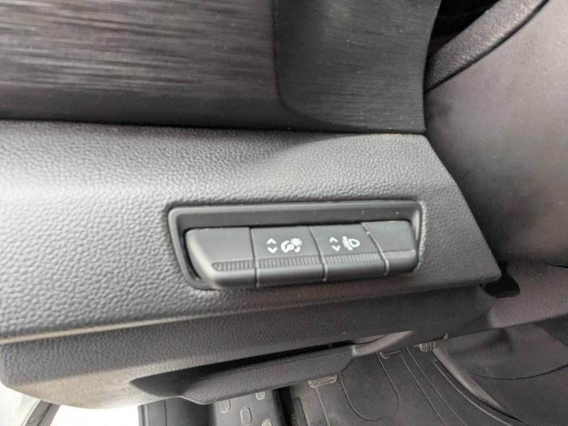 Photo 13 de l’annonce de RENAULT Trafic Fg VUL d’occasion à vendre à FRÉJUS