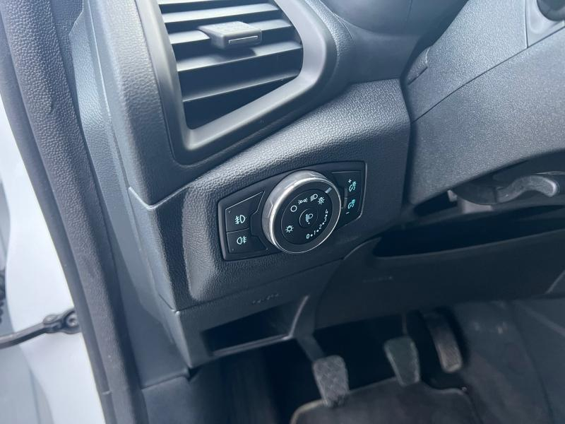 Photo 16 de l’annonce de FORD EcoSport d’occasion à vendre à TOULON