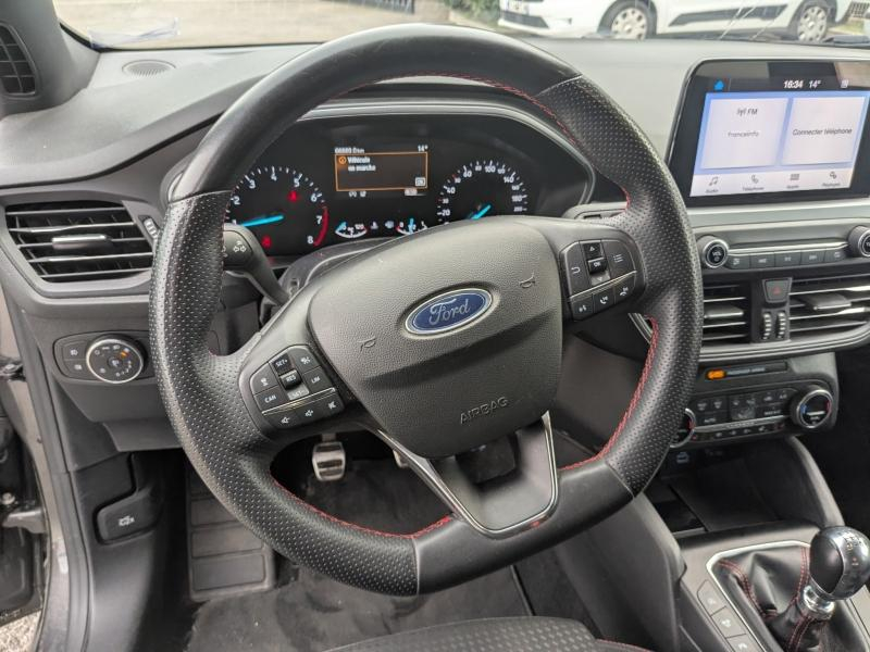 Photo 9 de l’annonce de FORD Focus d’occasion à vendre à TOULON