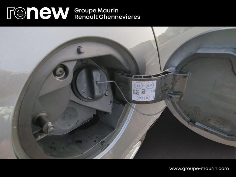 Photo 13 de l’annonce de RENAULT Clio d’occasion à vendre à CHENNEVIÈRES-SUR-MARNE