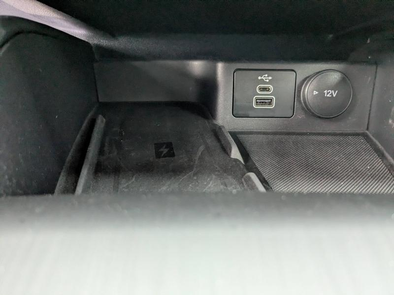 Photo 16 de l’annonce de FORD Kuga d’occasion à vendre à LA VALETTE