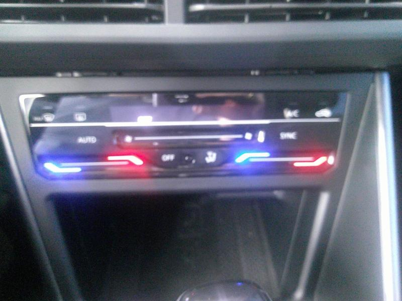 Photo 13 de l’annonce de VOLKSWAGEN Taigo d’occasion à vendre à PERPIGNAN