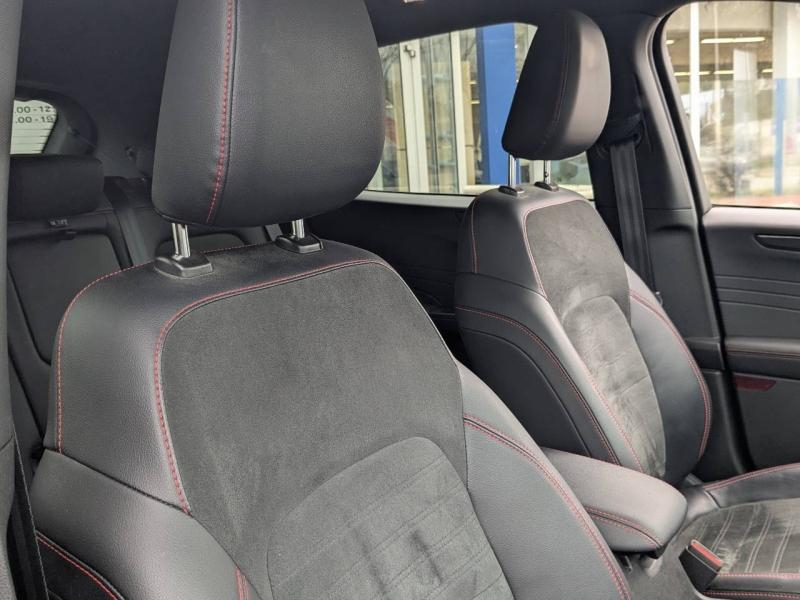 Photo 8 de l’annonce de FORD Kuga d’occasion à vendre à AIX-EN-PROVENCE