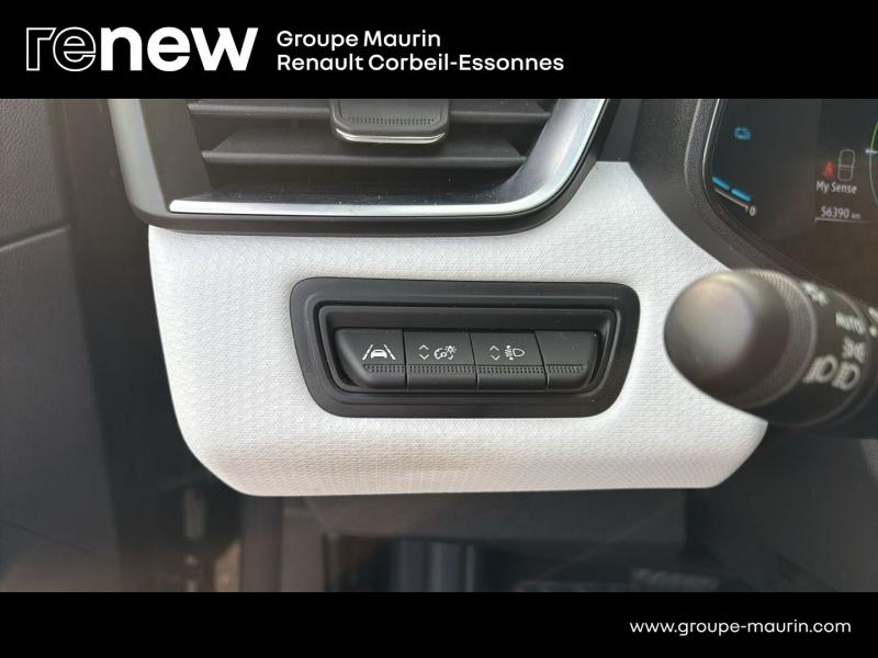 Photo 20 de l’annonce de RENAULT Clio d’occasion à vendre à CORBEIL-ESSONNES