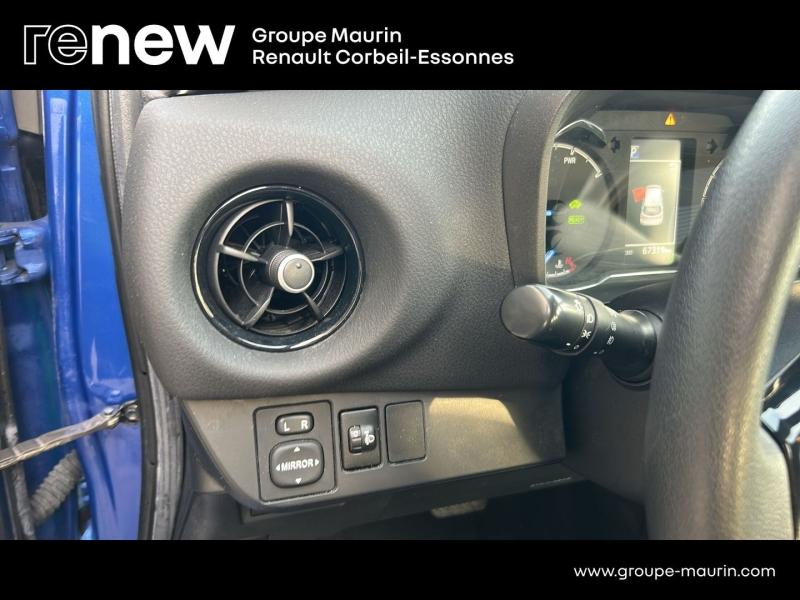 Photo 14 de l’annonce de TOYOTA Yaris d’occasion à vendre à CORBEIL-ESSONNES