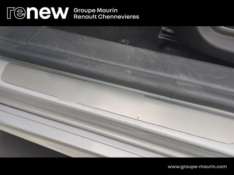 Photo 19 de l’annonce de RENAULT Talisman d’occasion à vendre à CHENNEVIÈRES-SUR-MARNE