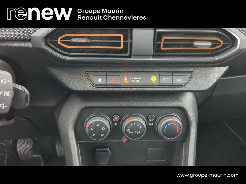 Photo 13 de l’annonce de DACIA Sandero d’occasion à vendre à CHENNEVIÈRES-SUR-MARNE