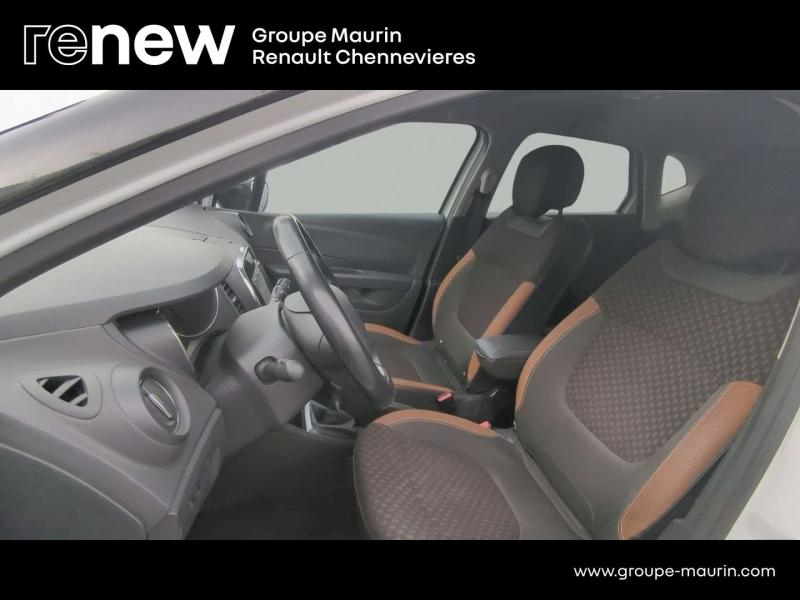 Photo 16 de l’annonce de RENAULT Captur d’occasion à vendre à CHENNEVIÈRES-SUR-MARNE