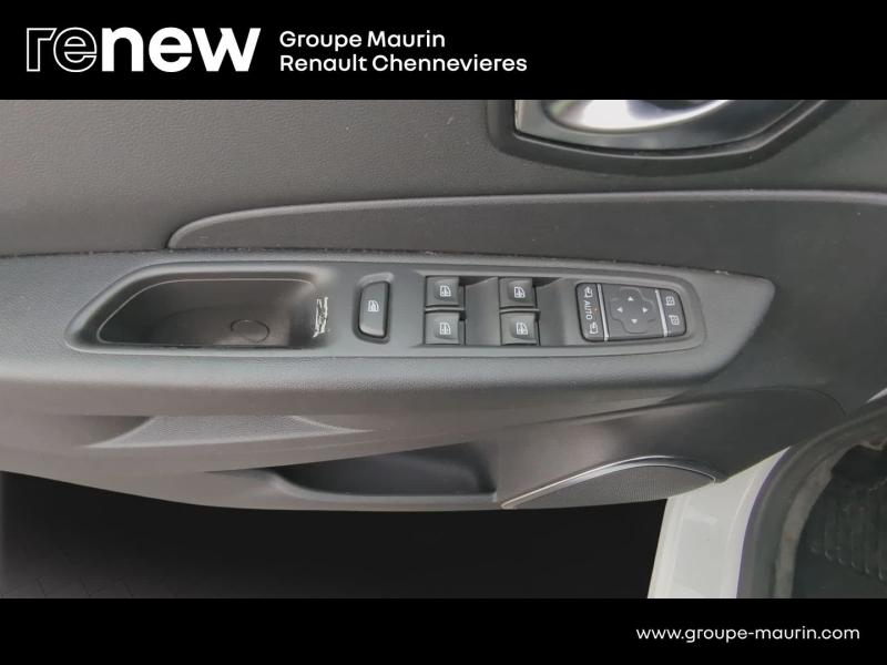 Photo 19 de l’annonce de RENAULT Captur d’occasion à vendre à CHENNEVIÈRES-SUR-MARNE