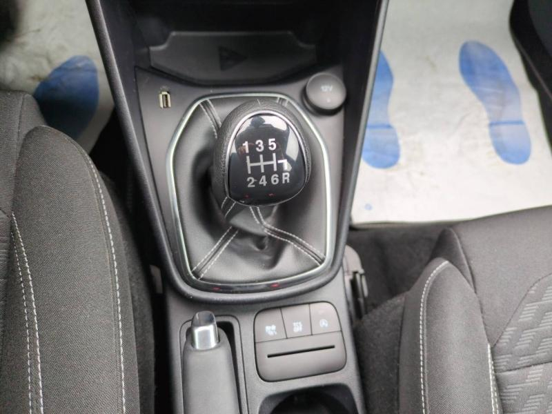 Photo 9 de l’annonce de FORD Fiesta d’occasion à vendre à NÎMES