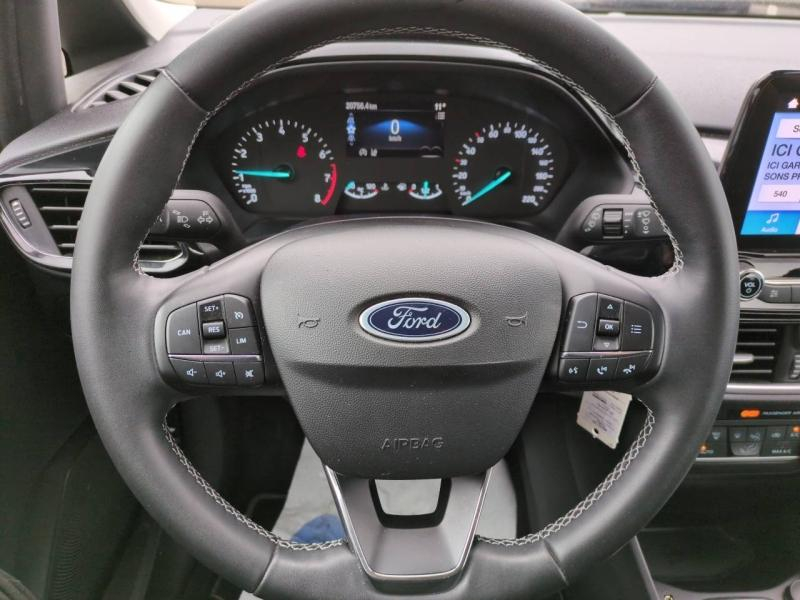 Photo 10 de l’annonce de FORD Fiesta d’occasion à vendre à NÎMES