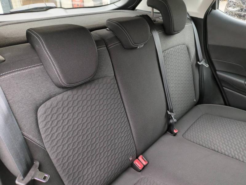 Photo 16 de l’annonce de FORD Fiesta d’occasion à vendre à NÎMES