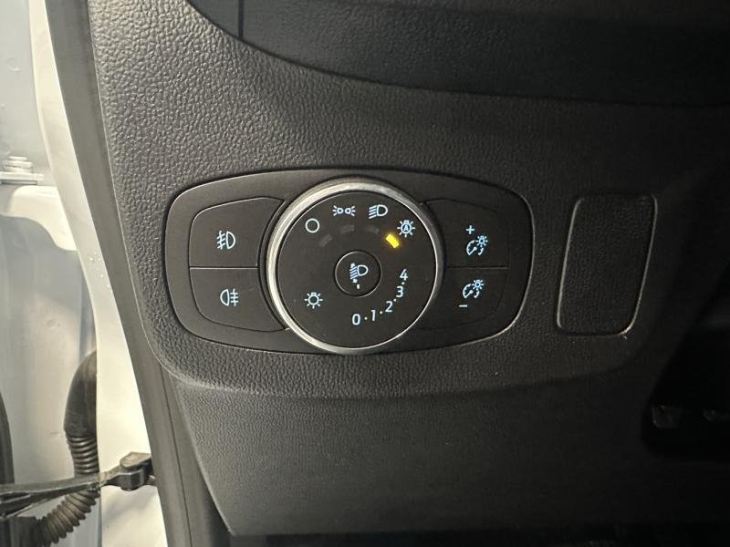 Photo 13 de l’annonce de FORD Puma d’occasion à vendre à ORANGE