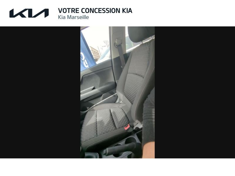 Photo 19 de l’annonce de KIA Rio d’occasion à vendre à MARSEILLE