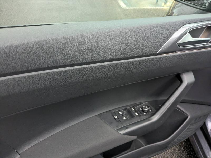 Photo 13 de l’annonce de VOLKSWAGEN Polo d’occasion à vendre à MONTPELLIER