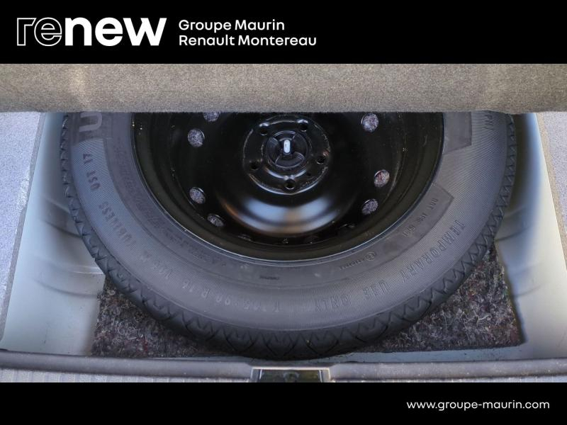 Photo 15 de l’annonce de DACIA Duster d’occasion à vendre à VARENNES SUR SEINE