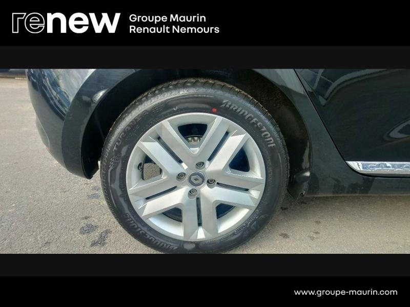 Photo 9 de l’annonce de RENAULT Clio d’occasion à vendre à SAINT PIERRE LES NEMOURS