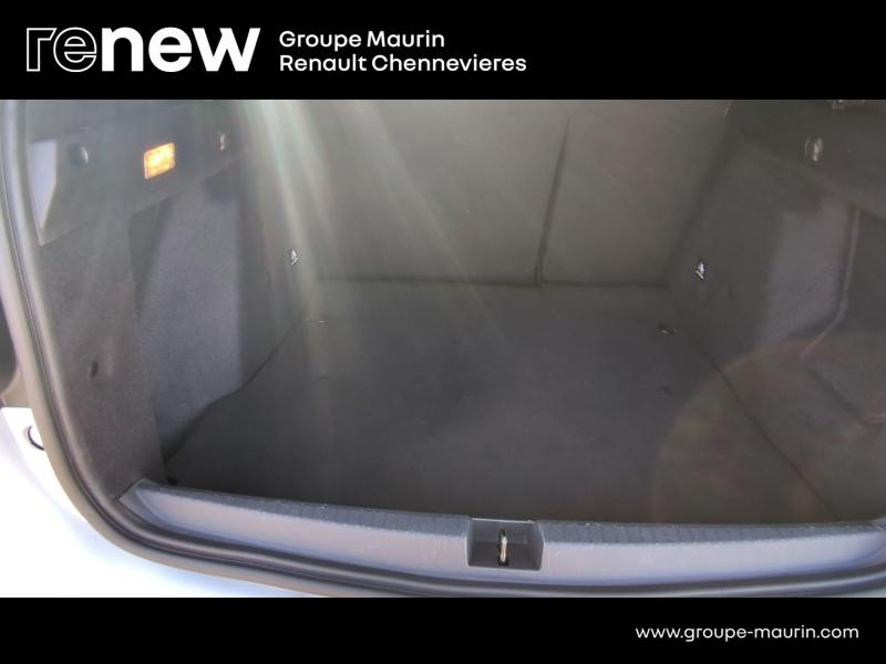 Photo 12 de l’annonce de DACIA Duster d’occasion à vendre à CHENNEVIÈRES-SUR-MARNE