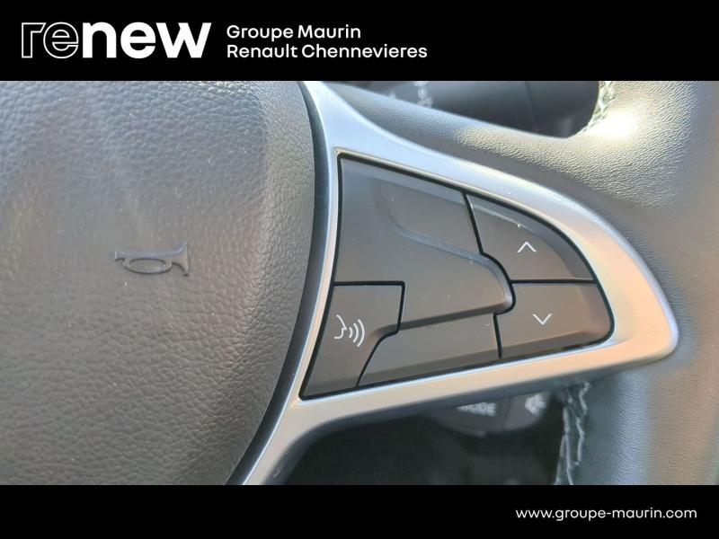 Photo 16 de l’annonce de DACIA Duster d’occasion à vendre à CHENNEVIÈRES-SUR-MARNE