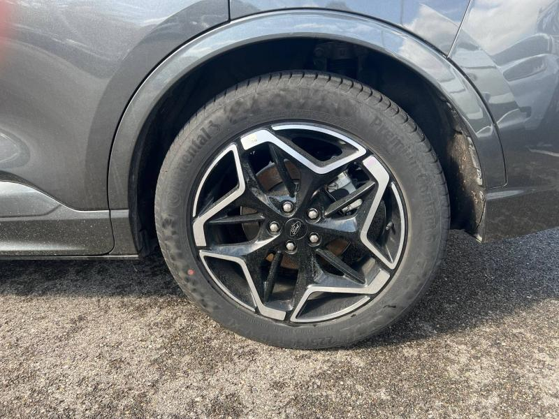 Photo 9 de l’annonce de FORD Kuga d’occasion à vendre à TOULON