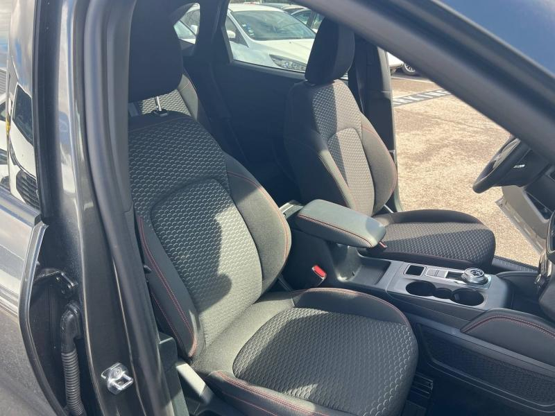 Photo 19 de l’annonce de FORD Kuga d’occasion à vendre à TOULON