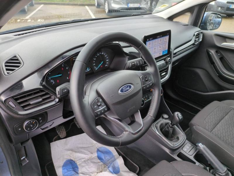 Photo 13 de l’annonce de FORD Fiesta d’occasion à vendre à NÎMES