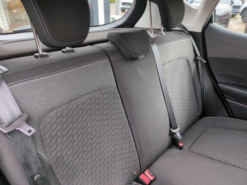 Photo 16 de l’annonce de FORD Fiesta d’occasion à vendre à NÎMES