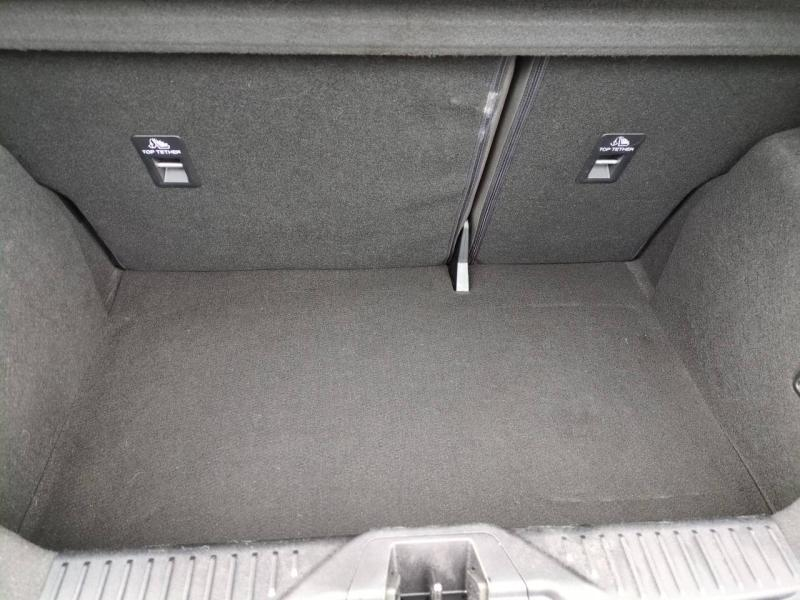 Photo 17 de l’annonce de FORD Fiesta d’occasion à vendre à NÎMES