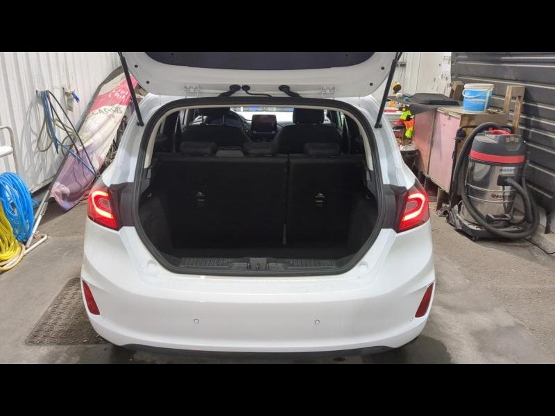 Photo 5 de l’annonce de FORD Fiesta d’occasion à vendre à CARPENTRAS