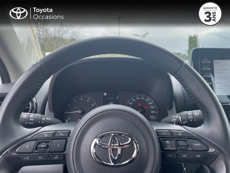 Photo 13 de l’annonce de TOYOTA Yaris d’occasion à vendre à MONTFAVET