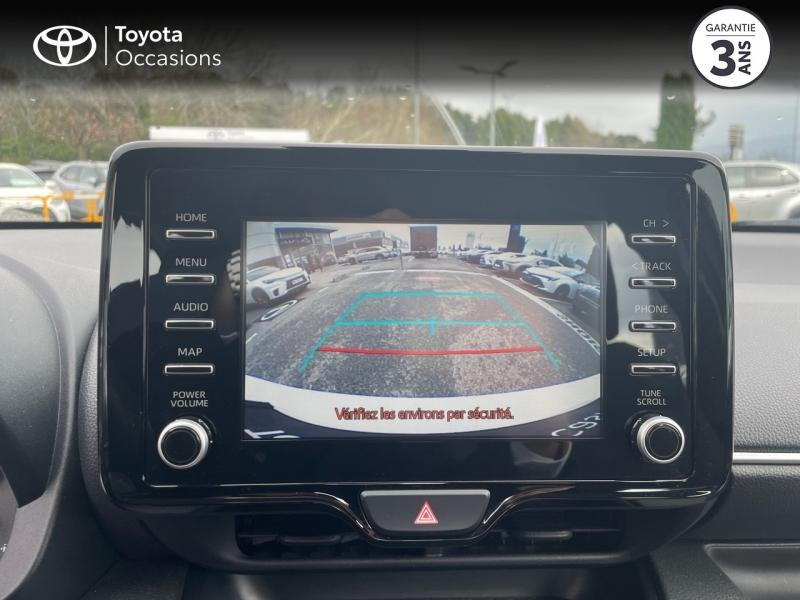 Photo 15 de l’annonce de TOYOTA Yaris d’occasion à vendre à MONTFAVET