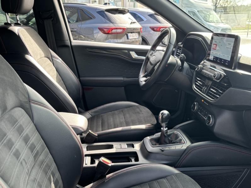 Photo 7 de l’annonce de FORD Kuga d’occasion à vendre à AIX-EN-PROVENCE